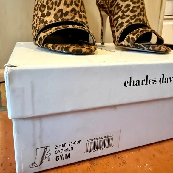 NWT Charles David Crosser Calf Hair Leopard Print Open Toe Heels - Picture 9 of 15